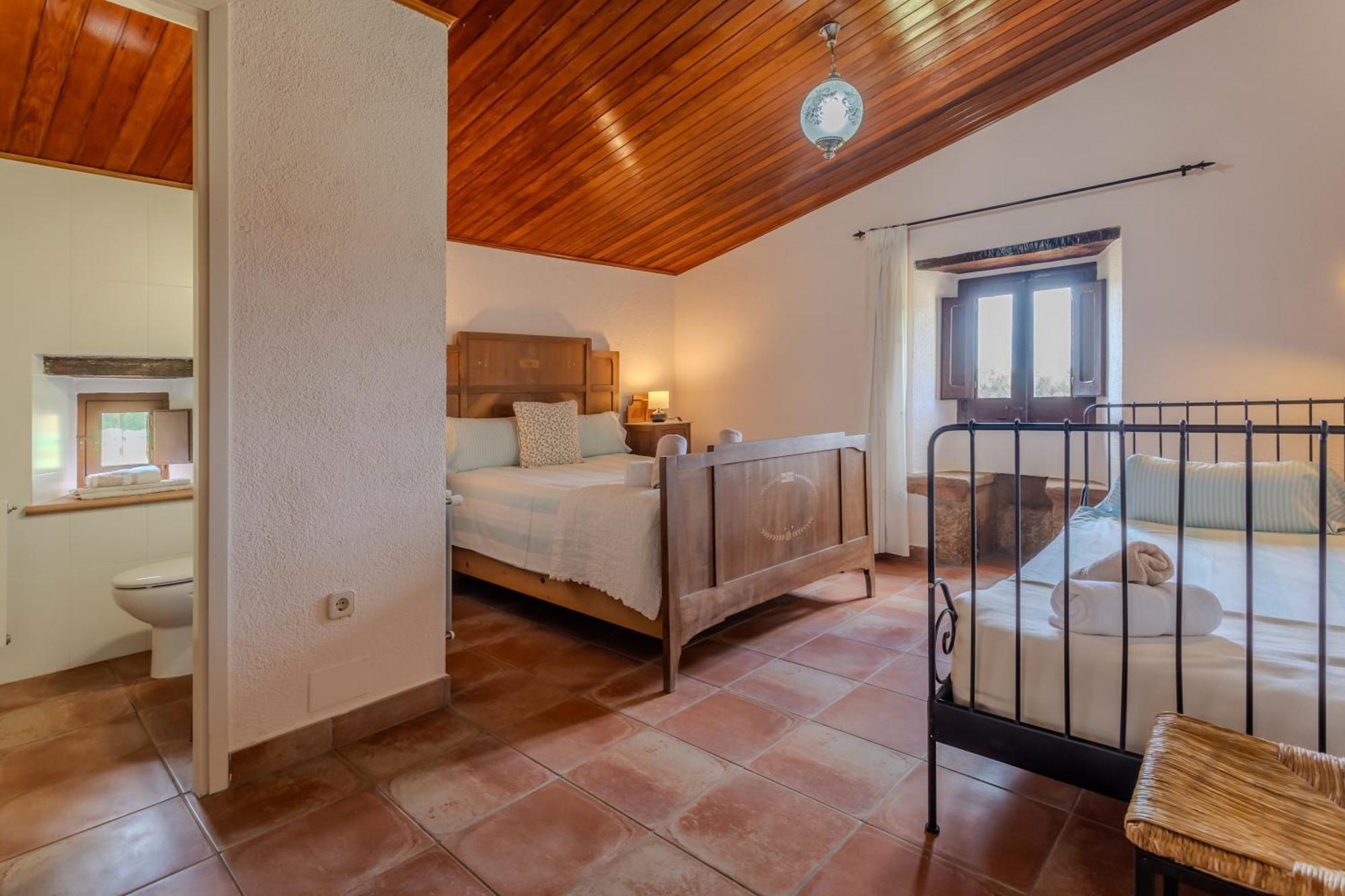 ז'ירונה La Pahissa De Can Abras Casa Rural מראה חיצוני תמונה